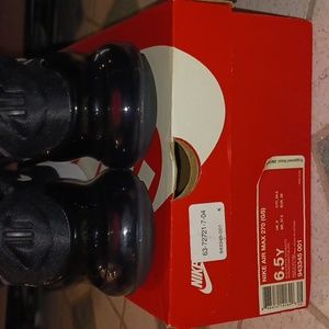 Nike Air Max 270 (GS) 6.5Y